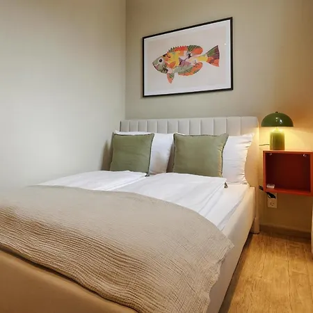 Fischzucht - Sauna, Grosse Dachterrasse, 3 Schlafzimmer - By Homekeepers Apartment
