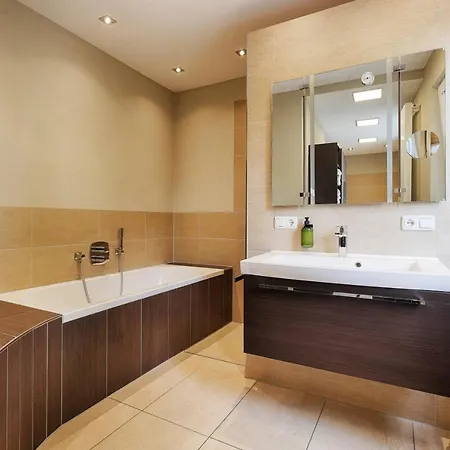 Apartment Fischzucht - Sauna, Grosse Dachterrasse, 3 Schlafzimmer - By Homekeepers Würzburg